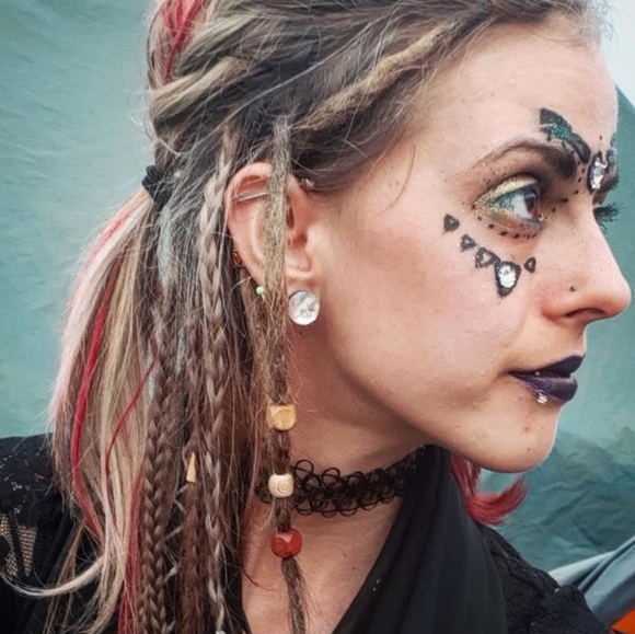 Meet your Posher, ShaeLynn - Picture 3 of 3